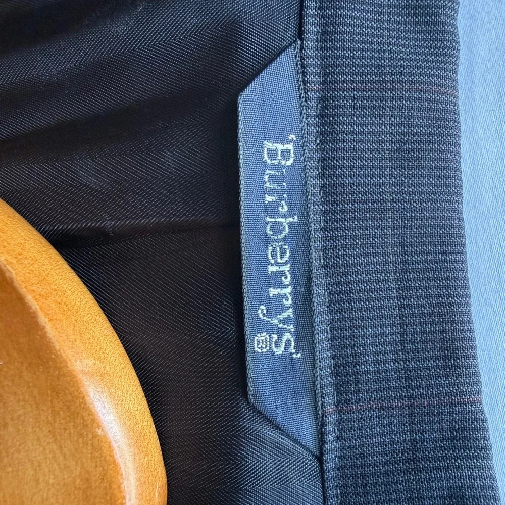 Burberrys Prestige Collection Blazer Charcoal Grey Windowpane Check Sport Coat